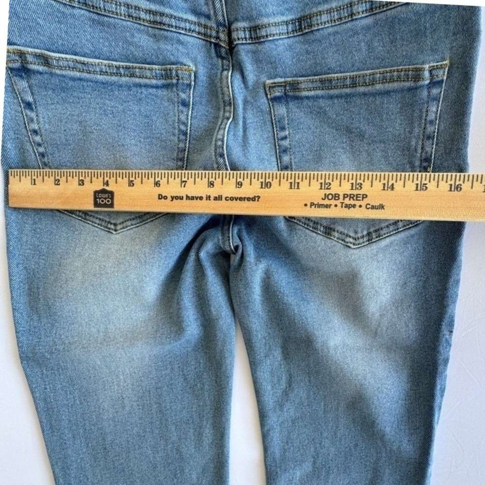 Martha Stewart Mid Rise Cropped Flare Jeans Chambray Blue MSA0133 Size 6 NEW - Picture 6 of 9